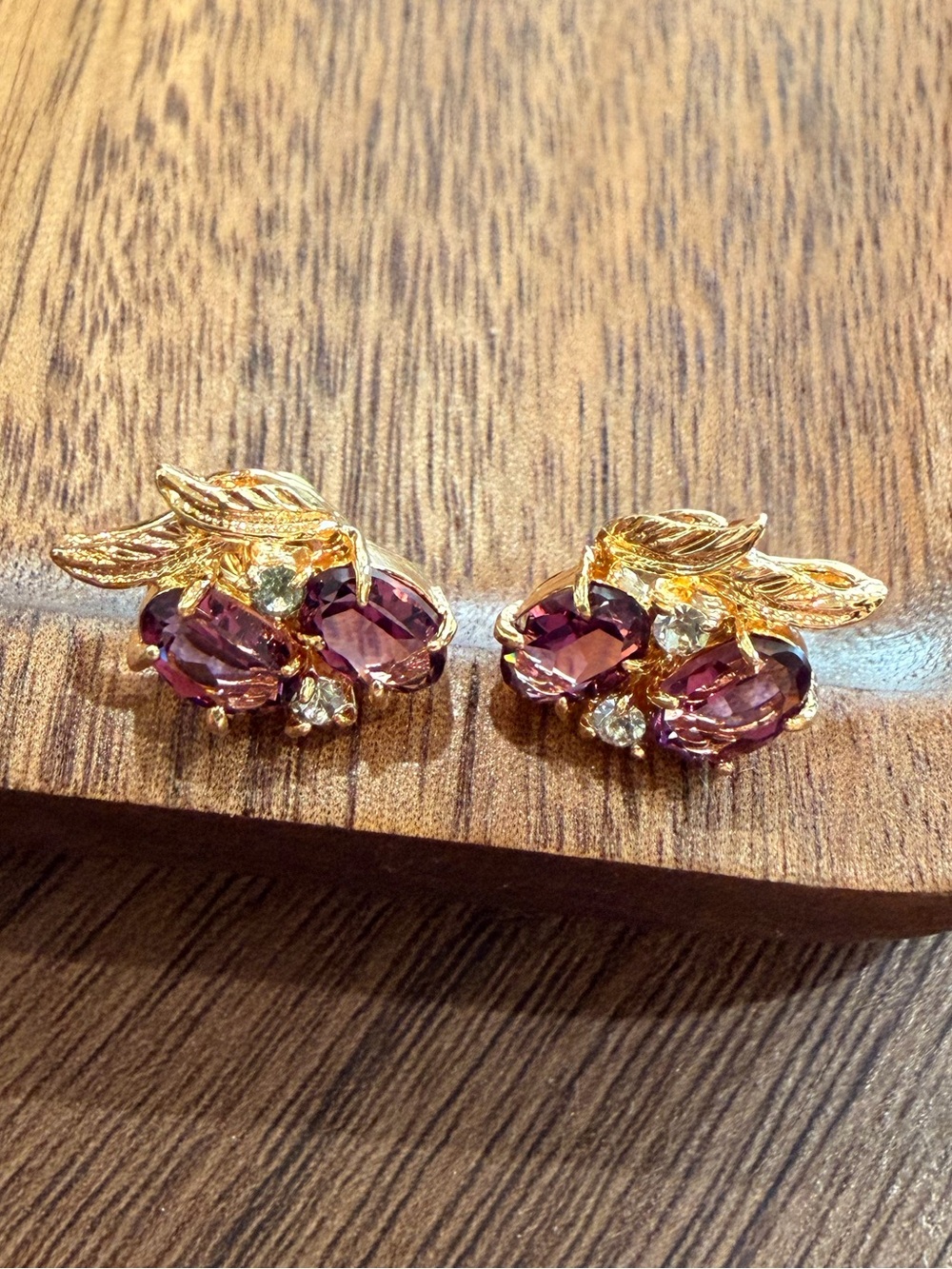 Stunning VTG Stud Earrings Gold Tone W/ Amethyst style Stones and Faux Diamonds